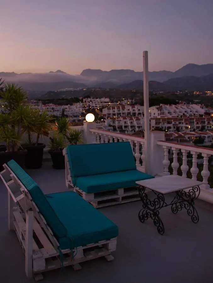 Hostal Avalon Nerja 2*,