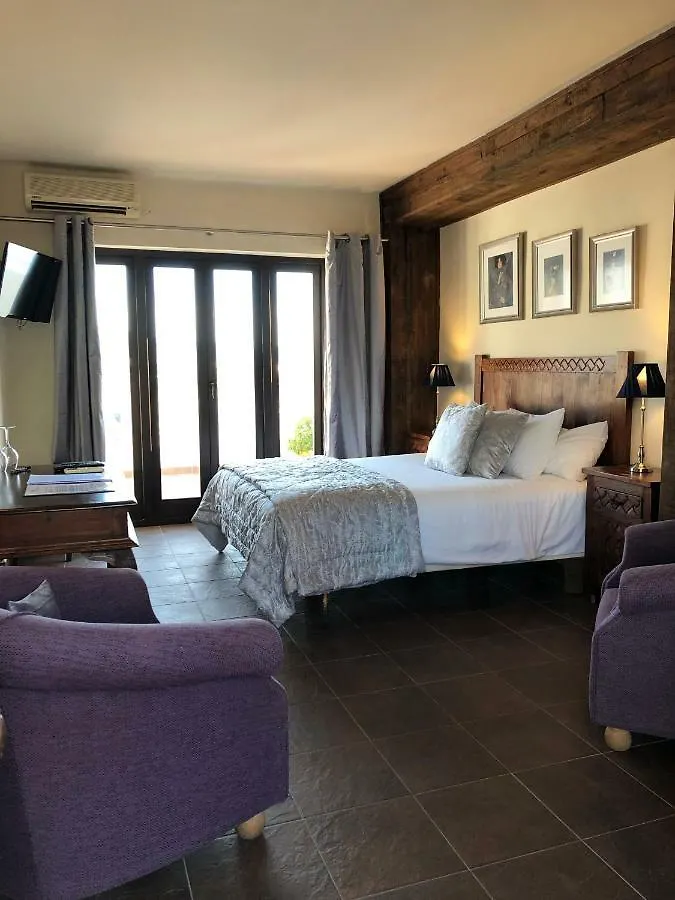 Hostal Avalon location